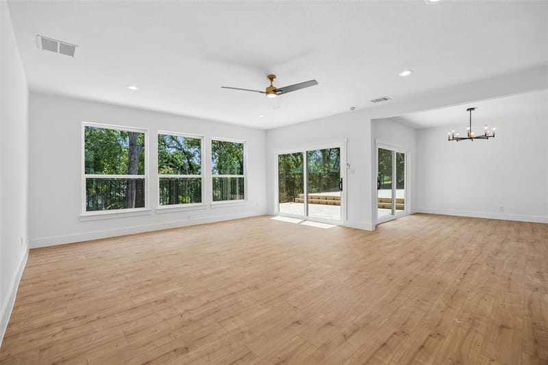 2401 Chimney Hill Drive, Arlington TX 76012 - Photo 15