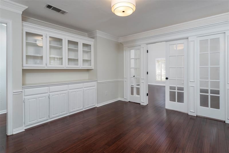 7206 Forestwind Court, Arlington TX 76001 - Photo 10
