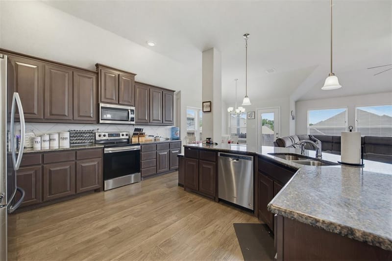 105 Cheryl Drive, Keene TX 76059 - Photo 14