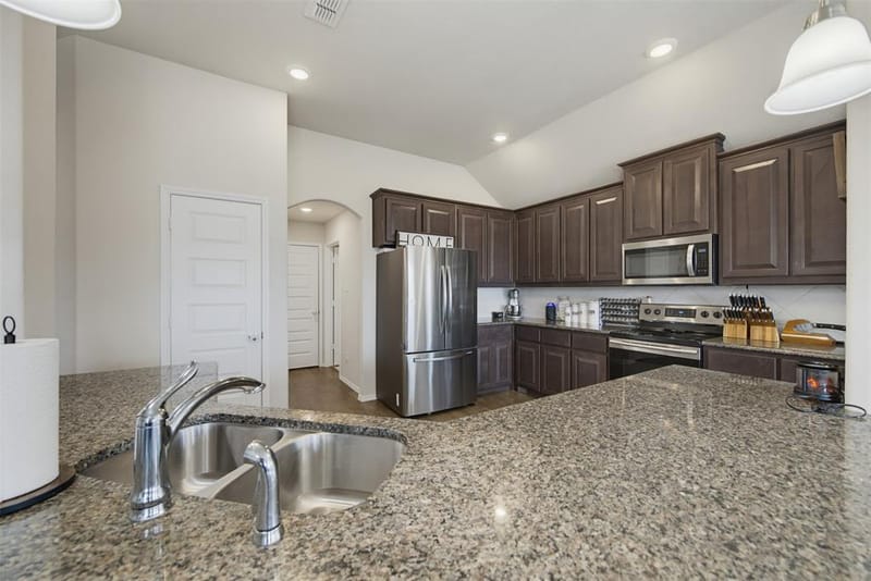 105 Cheryl Drive, Keene TX 76059 - Photo 15
