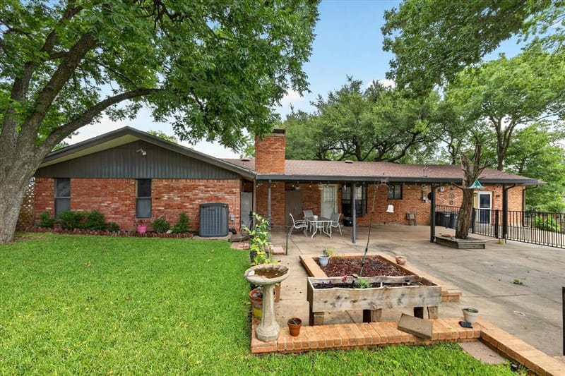 9700 Brookwood Circle, Woodway TX 76712 - Photo 36