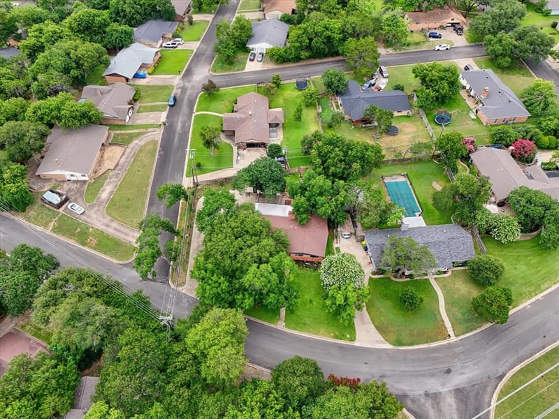 9700 Brookwood Circle, Woodway TX 76712 - Photo 39