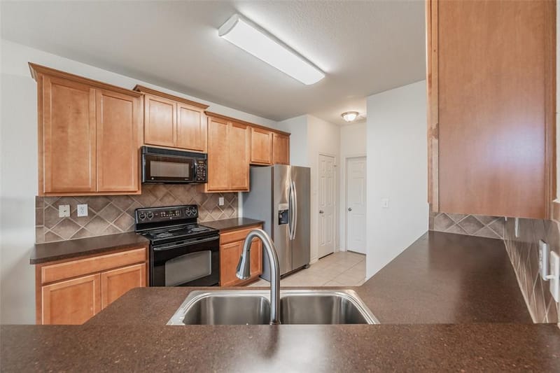 600 Beeman Drive, Arlington TX 76002 - Photo 12