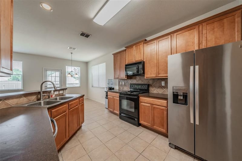 600 Beeman Drive, Arlington TX 76002 - Photo 14