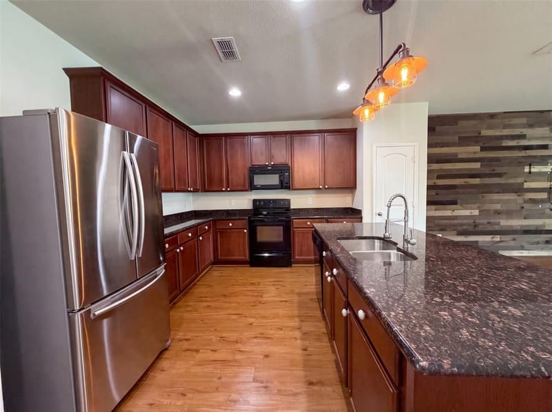 9165 Blackstone Drive, Providence Village TX 76227 - Photo 6