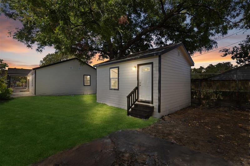 1104 S Brighton Avenue, Dallas TX 75208 - Photo 31