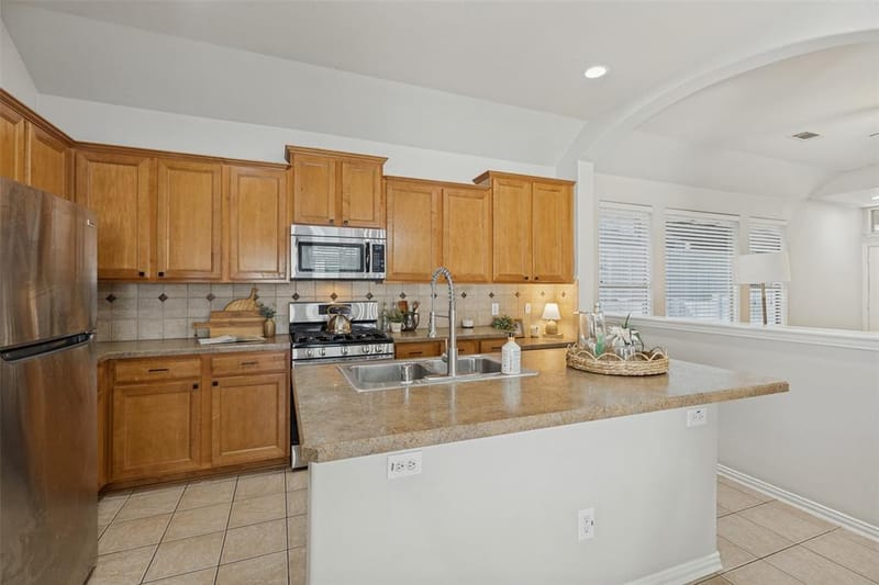 1020 Grey Fox Drive, Savannah TX 76227 - Photo 11