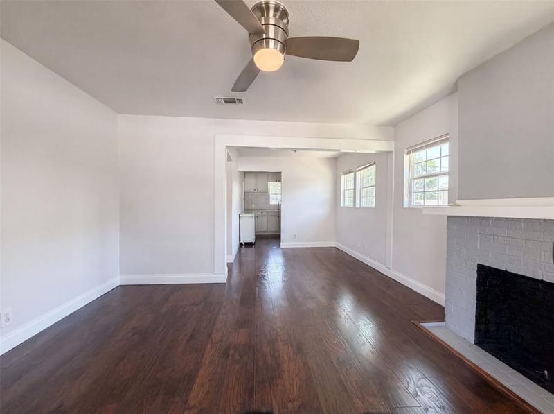 2832 Avenue I, Fort Worth TX 76105 - Photo 3