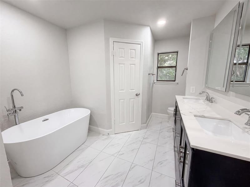 127 Jason Drive, Red Oak TX 75154 - Photo 12