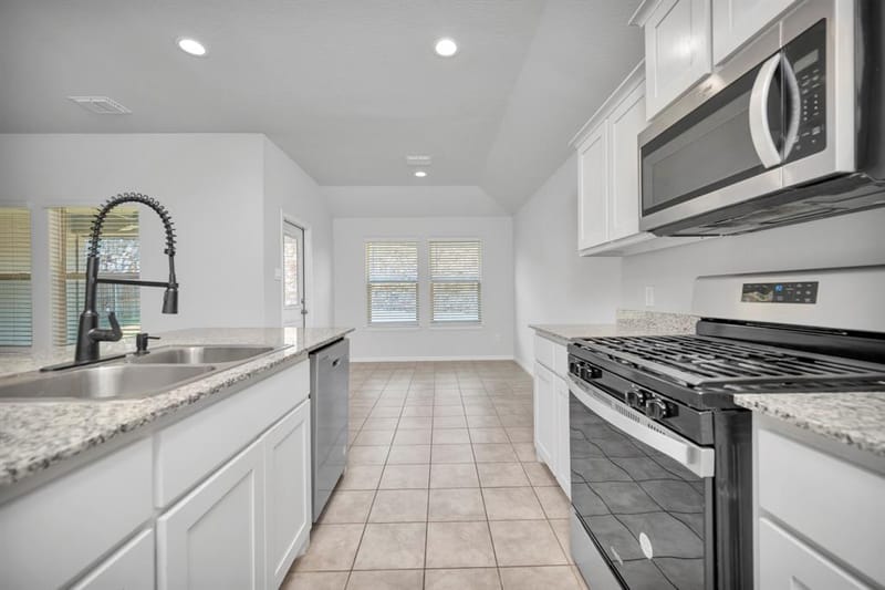 3905 Northwater Trail, Denton TX 76226 - Photo 8