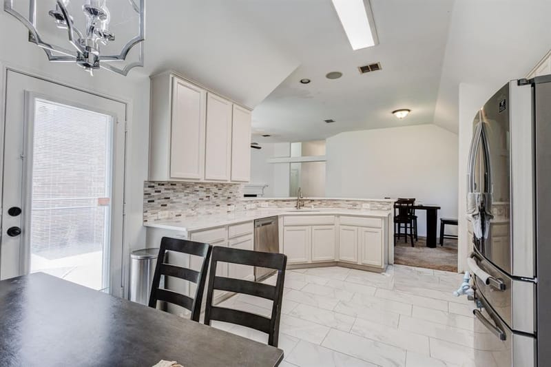 10718 J A Forster Drive, Rowlett TX 75089 - Photo 9