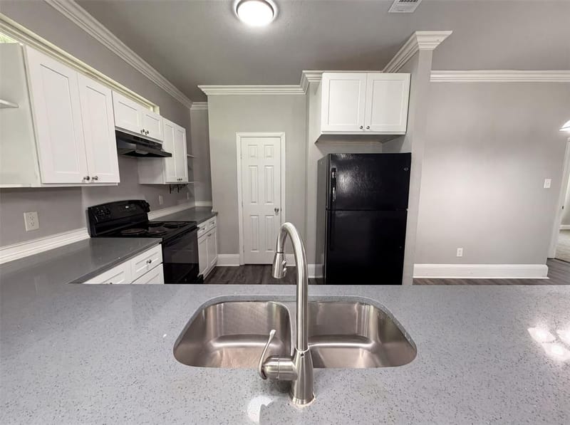 101 Griffin Street, Waxahachie TX 75165 - Photo 2