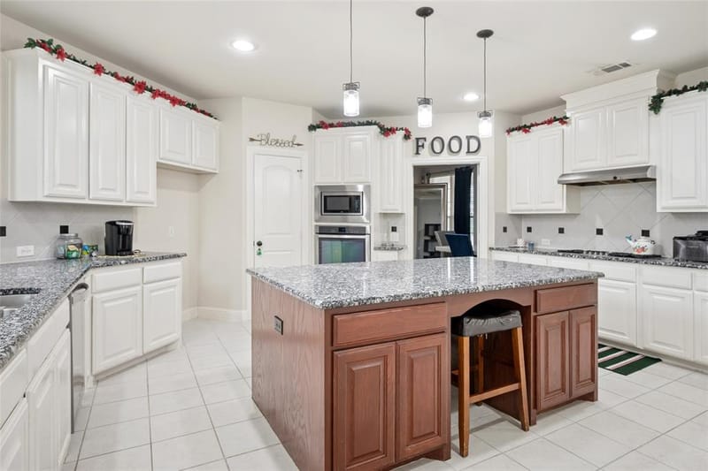 901 Oglethorpe Lane, Aubrey TX 76227 - Photo 16