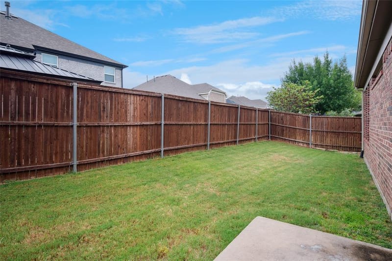 901 Oglethorpe Lane, Aubrey TX 76227 - Photo 36