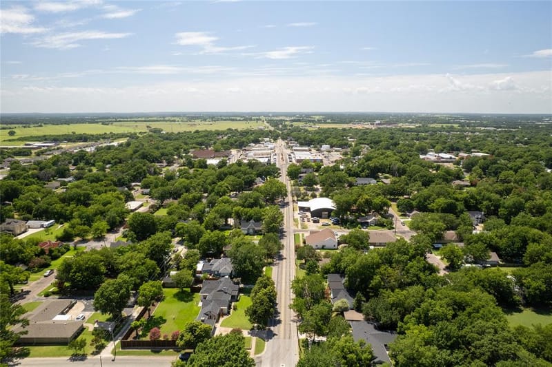 406 E Main Street, Whitesboro TX 76273 - Photo 25