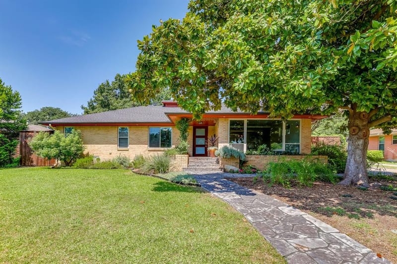 1839 Shelmire Drive, Dallas TX 75224 - Photo 2