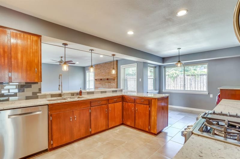 1839 Shelmire Drive, Dallas TX 75224 - Photo 9