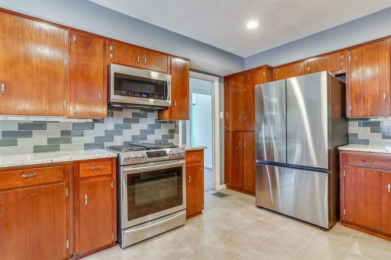 1839 Shelmire Drive, Dallas TX 75224 - Photo 10