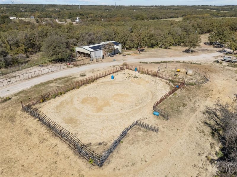 262 N Cheyenne Trail, Springtown TX 76082 - Photo 29