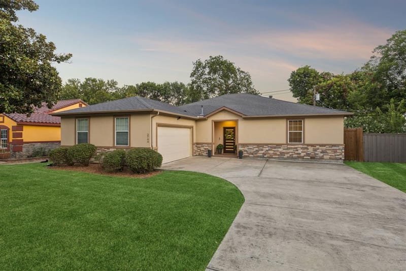 3744 Highgrove Drive, Dallas TX 75220 - Photo 2