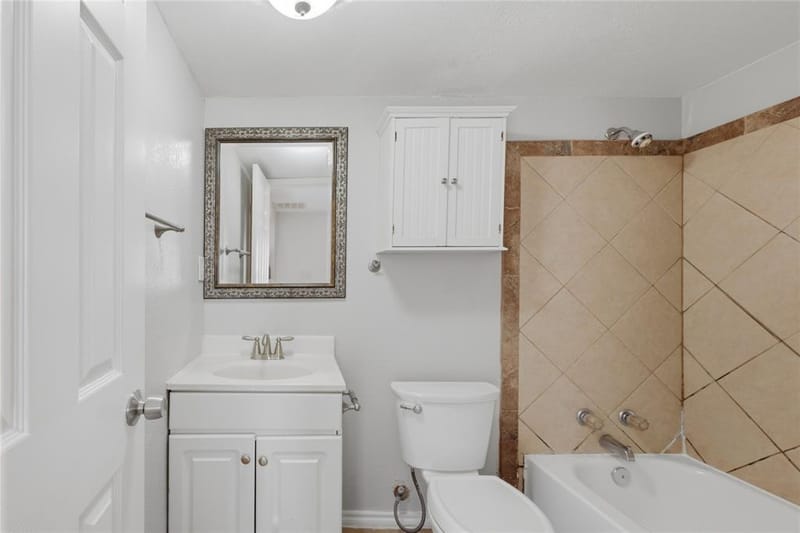 1143 Newport Avenue, Dallas TX 75224 - Photo 9