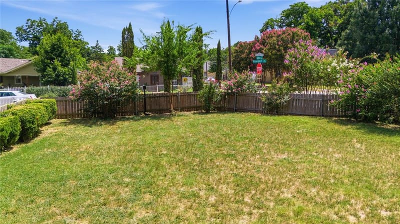 1143 Newport Avenue, Dallas TX 75224 - Photo 34
