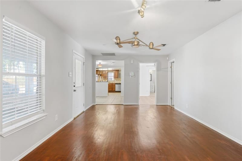 1143 Newport Avenue, Dallas TX 75224 - Photo 15