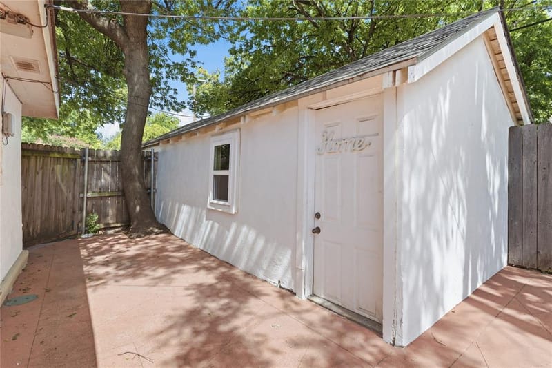 1143 Newport Avenue, Dallas TX 75224 - Photo 29