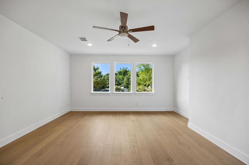 3571 Waldorf Drive, Dallas TX 75229 - Photo 22