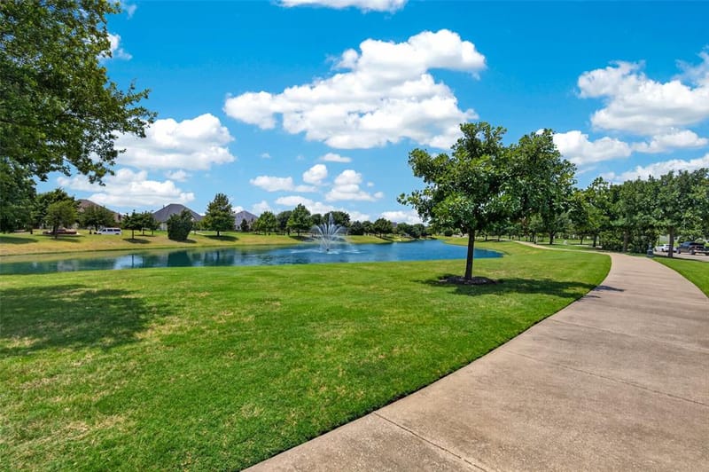 1010 Devonshire Drive N, Forney TX 75126 - Photo 35