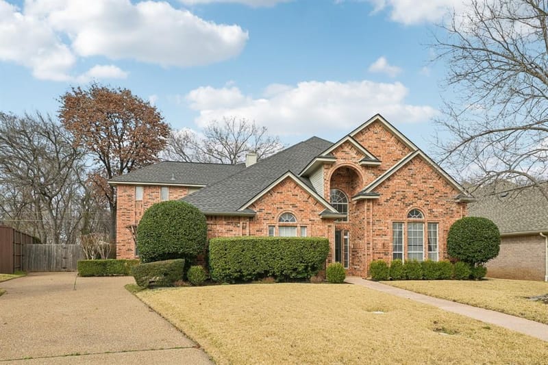 4519 Edge Creek Lane, Arlington TX 76017 - Photo 2