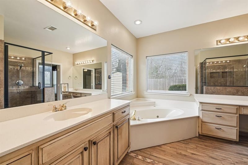 4519 Edge Creek Lane, Arlington TX 76017 - Photo 17