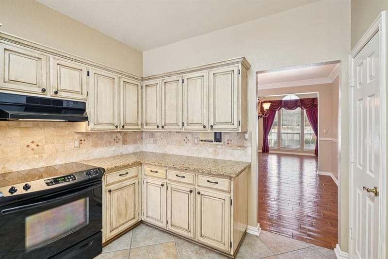 4519 Edge Creek Lane, Arlington TX 76017 - Photo 11