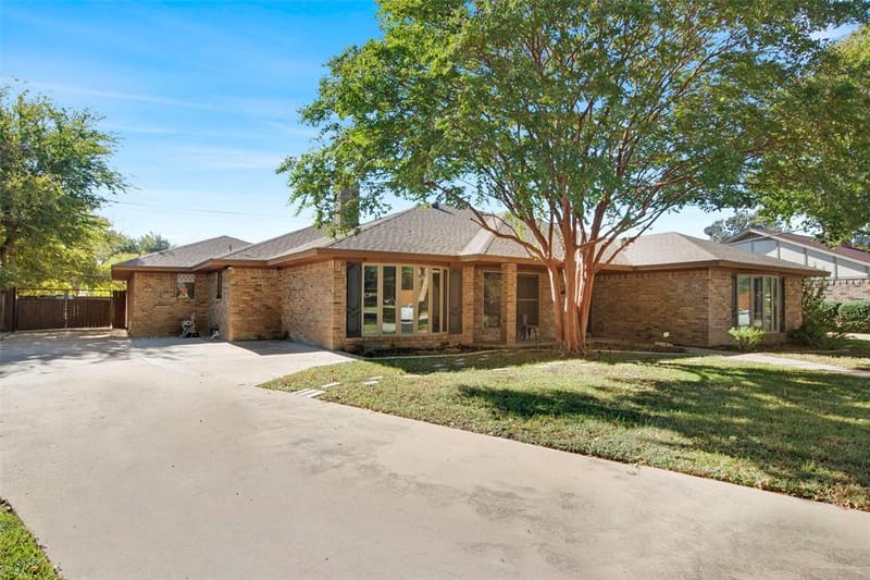 4209 Capilla Street, Fort Worth TX 76133 - Photo 3