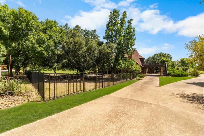 1990 Jordan Lane, Rockwall TX 75032 - Photo 2