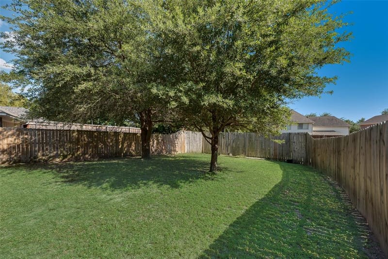 9018 Clearlake Drive, Rowlett TX 75088 - Photo 37