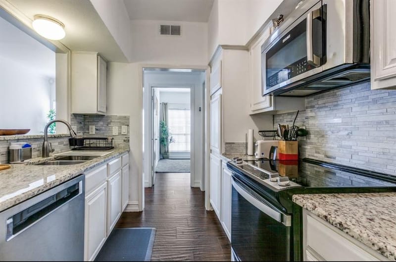 3550 Country Square Drive # 109, Carrollton TX 75006 - Photo 6