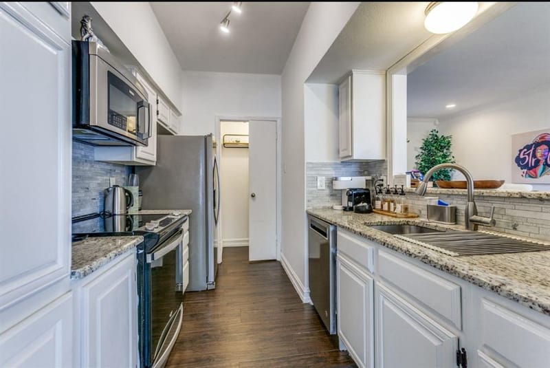3550 Country Square Drive # 109, Carrollton TX 75006 - Photo 7