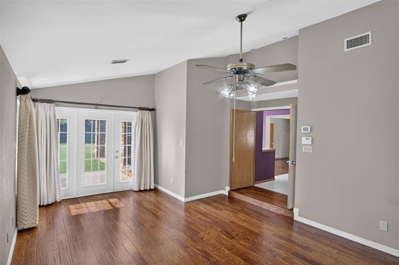 604 Gunnison Drive, Arlington TX 76006 - Photo 7