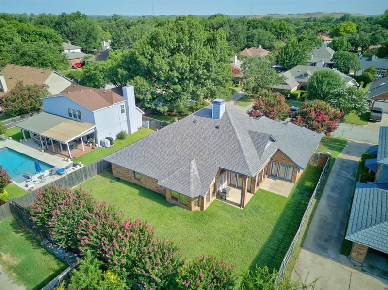 604 Gunnison Drive, Arlington TX 76006 - Photo 4