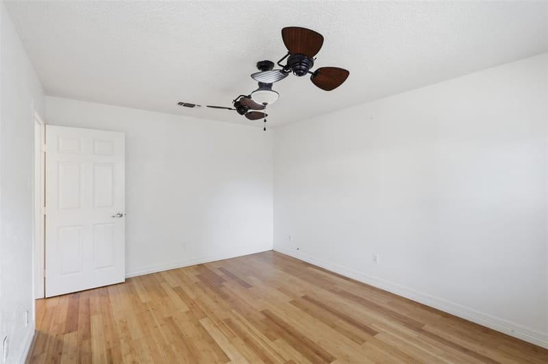 2400 York Minster Court, Arlington TX 76006 - Photo 16