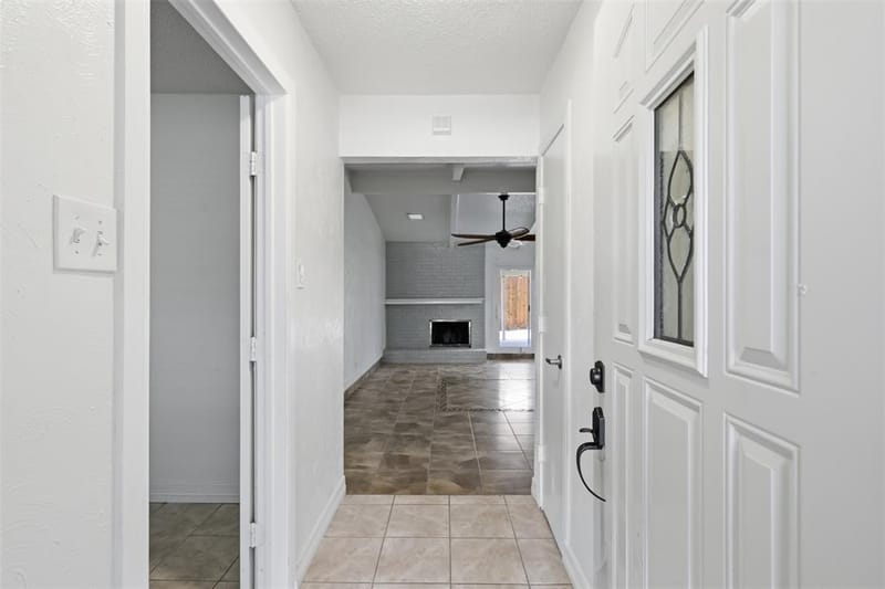 2400 York Minster Court, Arlington TX 76006 - Photo 4