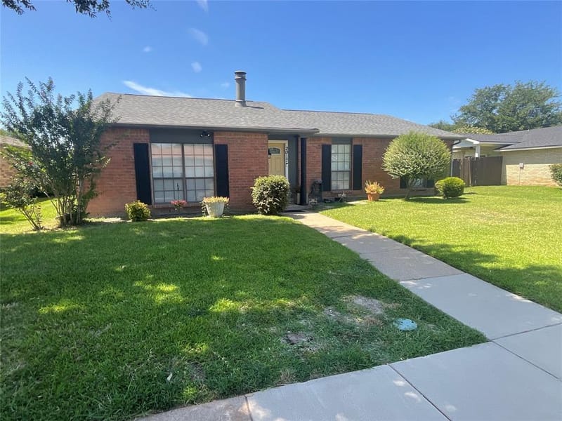 2017 Osage Trail, Grand Prairie TX 75052 - Photo 2