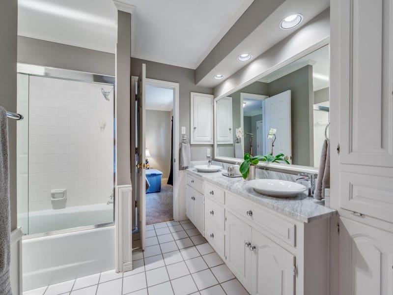 6115 Bluff Point Drive, Dallas TX 75248 - Photo 18