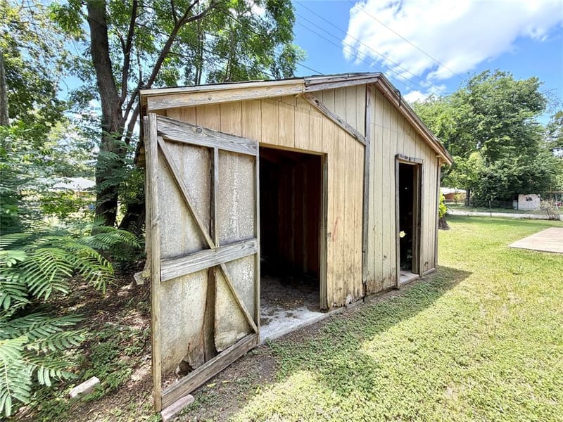 2501 S 27th Street, Waco TX 76706 - Photo 13