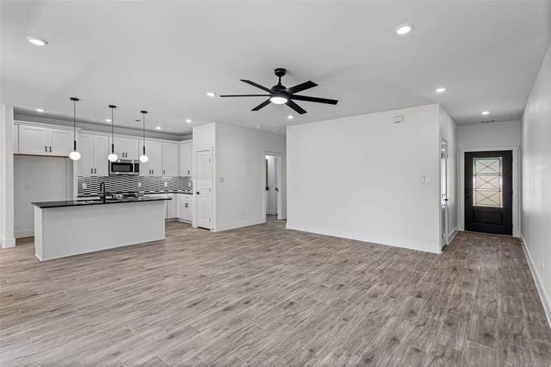 4711 Elizabeth Street, Granbury TX 76048 - Photo 14