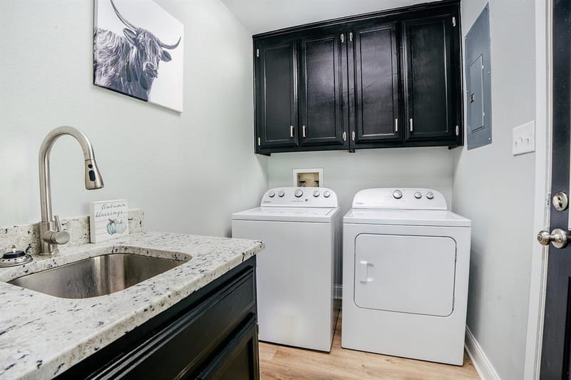 364 Melrose Drive, Woodway TX 76712 - Photo 11