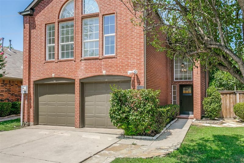 2116 Montclair Lane, Lewisville TX 75067