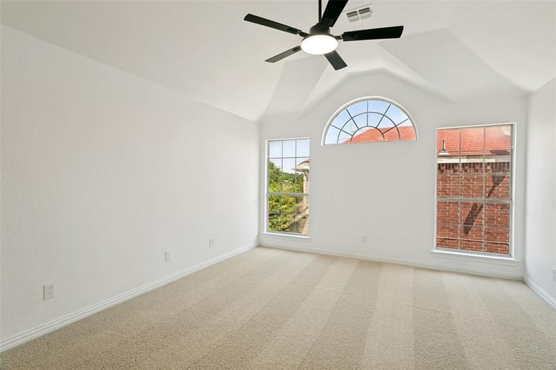2116 Montclair Lane, Lewisville TX 75067 - Photo 29