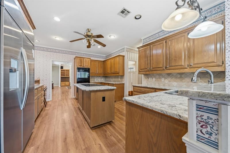 10000 Stony Point Drive, Woodway TX 76712 - Photo 12